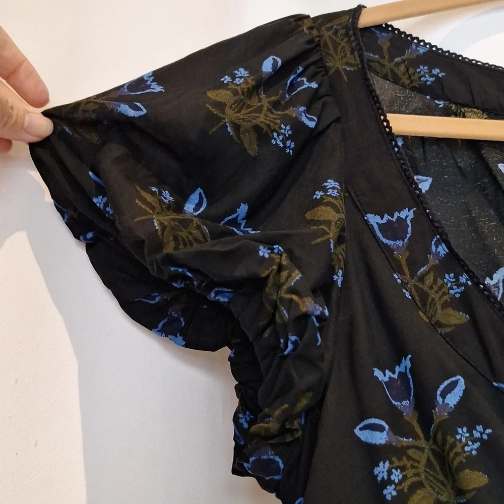 Free People Black and Blue Floral Women's Puff Sleeve Crop Top Size XL